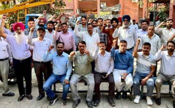 आऊटसोर्स कर्मियों को दिवाली के पहले बोनस की मांग को लेकर अलग-2 विभागों में रैलियां व प्रदर्शन शुरू