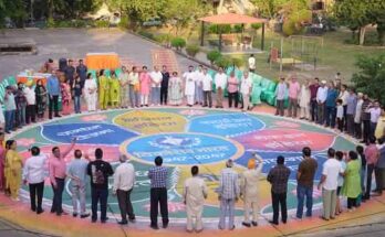 सेवा के रंग: रंगोली के माध्यम से प्रदर्शित हुए प्रधानमंत्री नरेंद्र मोदी के 25 वर्षों के जनसेवा कार्य