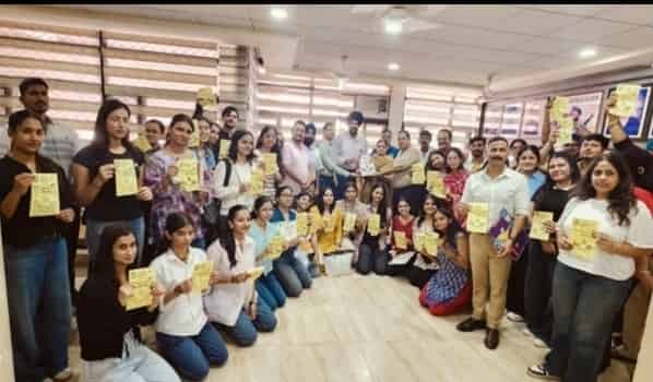 NHRACF ने DAV कॉलेज, सेक्टर 10, चंडीगढ़ में नशा मुक्ति जागरूकता कार्यक्रम आयोजित किया